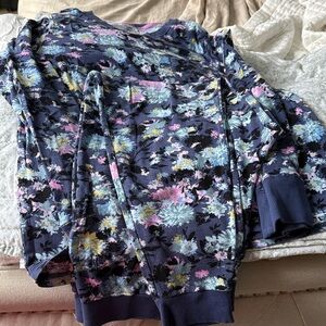 Vera Bradley Floral Print pajama Set